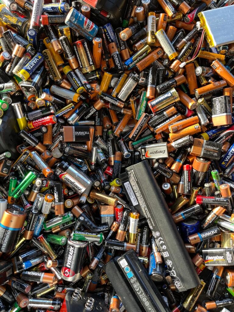 Exploring Eco-Friendly Alternatives to Disposable Batteries