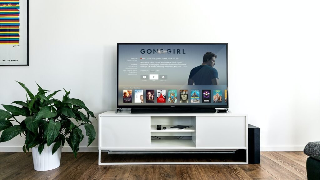 Understanding the Differences: Smart TV vs. Regular TV